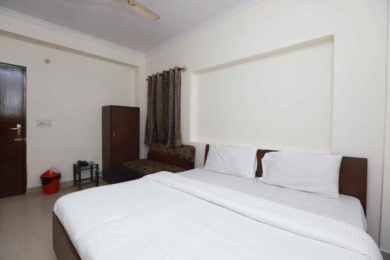 Spot On 29024 Jageer Palace Hotel Narela Eksteriør billede